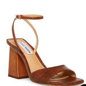 STEVE MADDEN Rozlynn Sandal